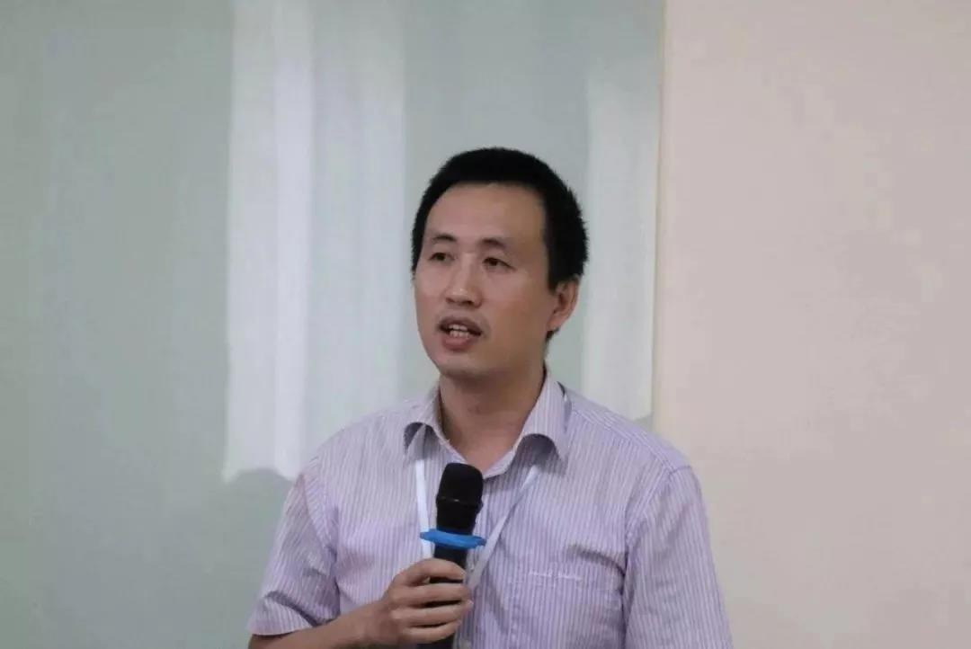 中铁国际秦勇副总经理.jpg 中铁国际秦勇副总经理.jpg